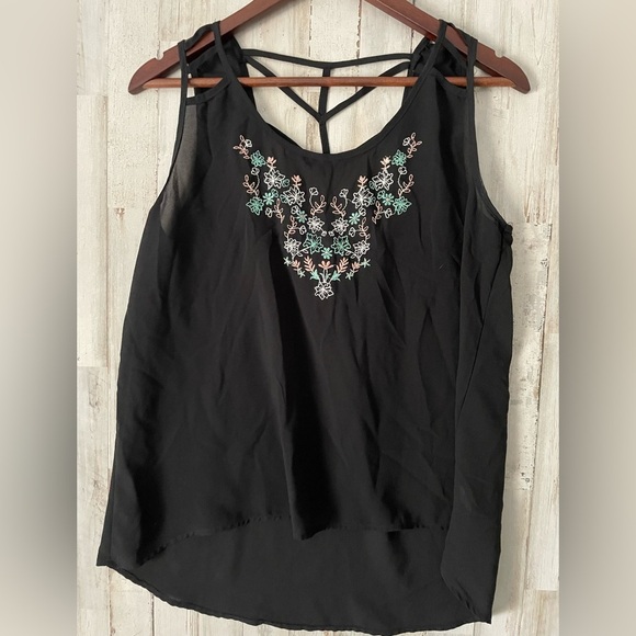 Mine Black Embroidered Sleeveless Top Size Large Womens - Picture 1 of 6